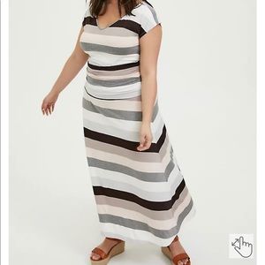 Torrid maxi dress size 1